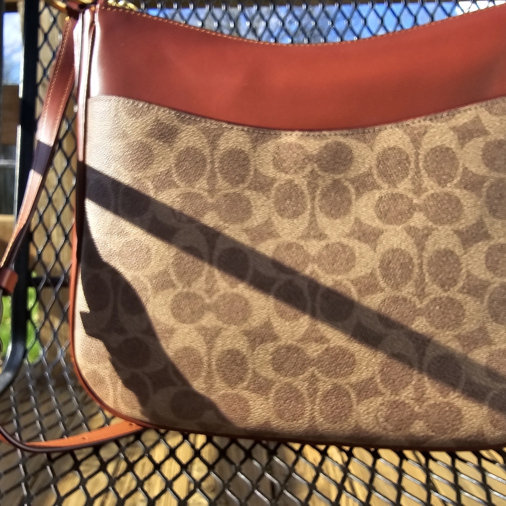 COACH -  Chaise Crossbody In Signature Canvas - Picture 12 of 12